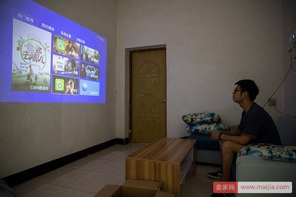 他选择了传说中“淘宝大学”，毕业季暴收百万