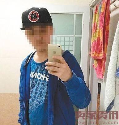 男子如厕忘带纸:等40分钟叫外卖送纸